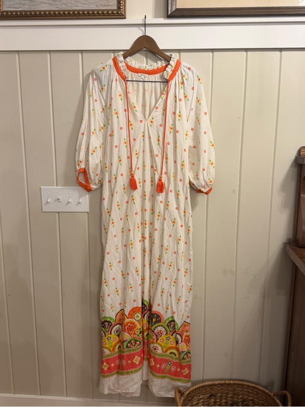Women’s Cream Maxi Dress w/ Multicolored Floral, Tie Neck, Size 38/L